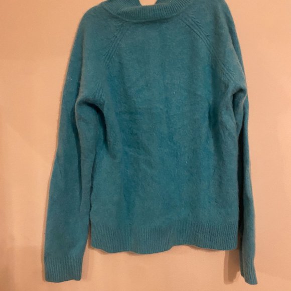 LandsEnd Sweater - Picture 3 of 3